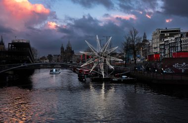 Amsterdam Light Festival Welcomes "Polaris": A Celestial Beacon in the Cityscape