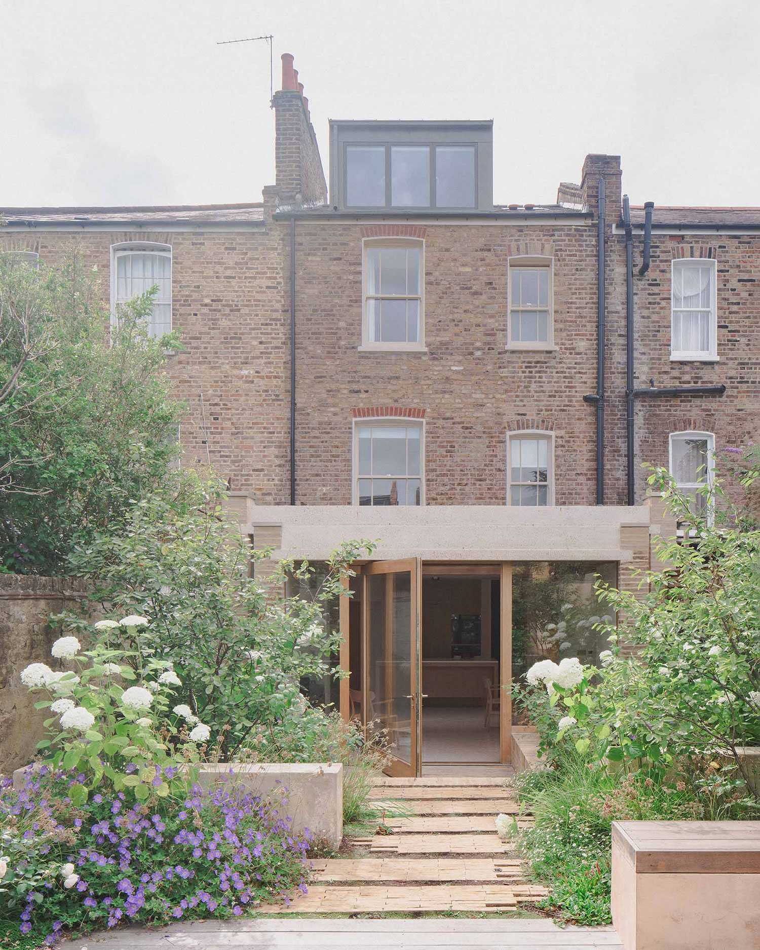 Architecture for London's Hackney House: A Sustainable Renovation, Inside and Out