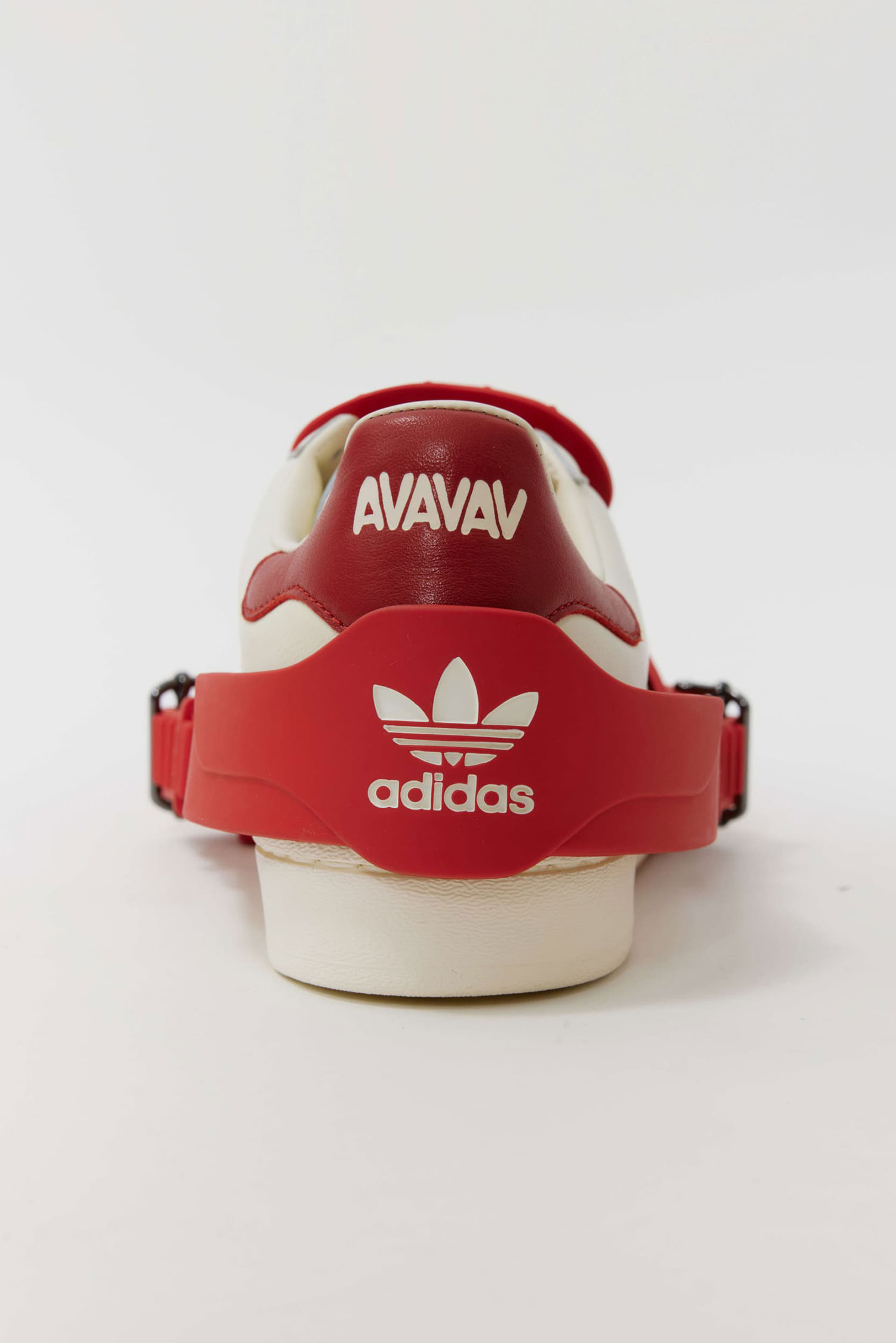 AVAVAV Teams Up with Adidas to Debut Superfinger Superstar Sneakers Featuring Chic Detachable Gloves