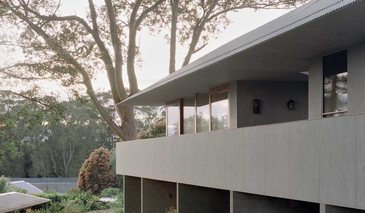 Residential house roof