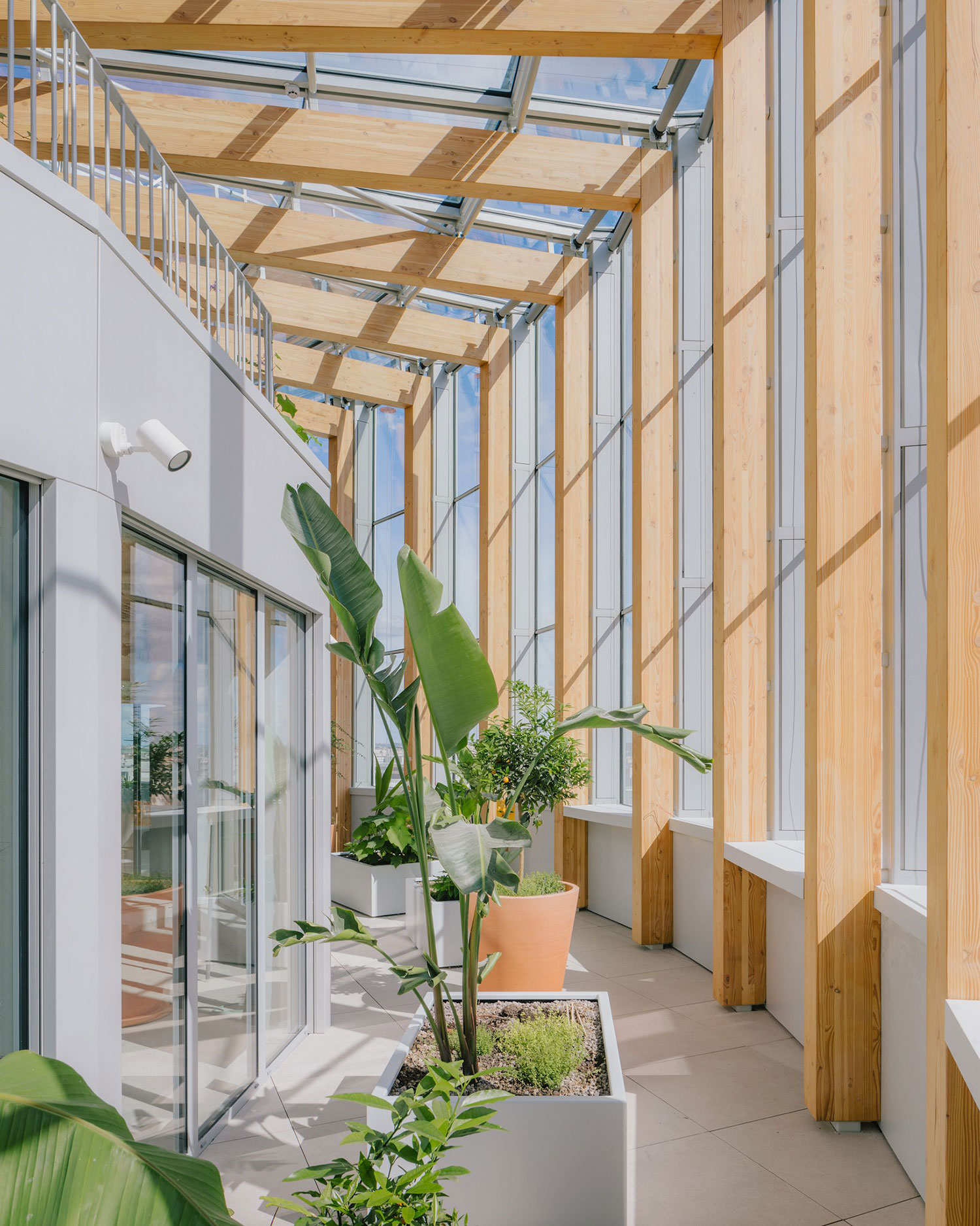 Racine Tower, Paris, France / Maud Caubet Architectes