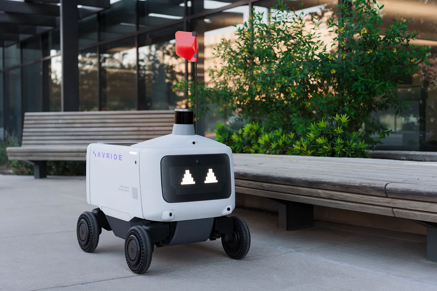 Revolutionizing Urban Delivery: Avride Launches Sleek Four-Wheel Robot