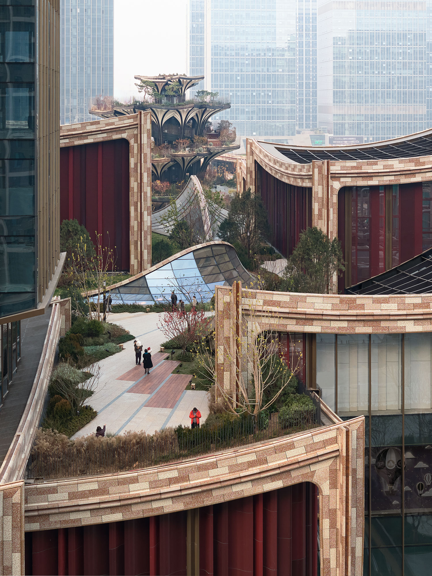 Sculpting the City: Heatherwick Studio's CCBD in Xi'an