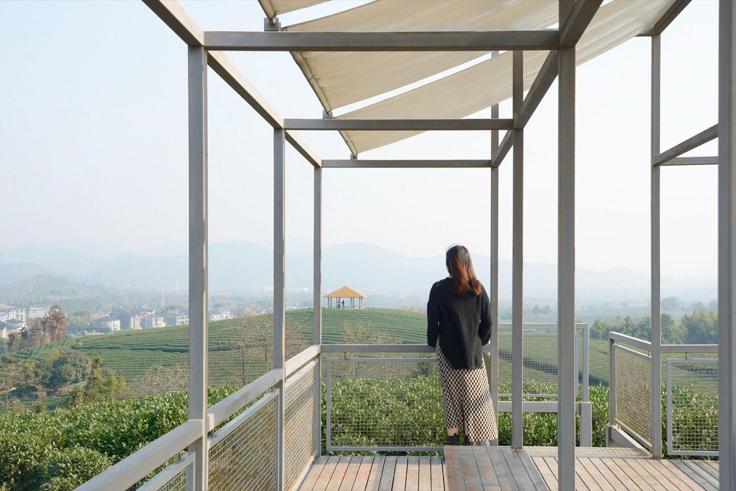 Shade and Structure: Youmu Architects' Tea Pavilion in Rural China