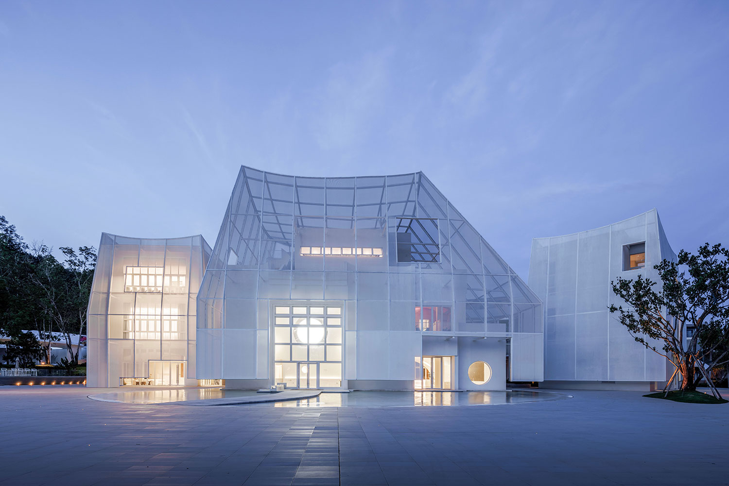 Wutopia Lab Wraps Chinese Arts Center in Ferrari White Mesh